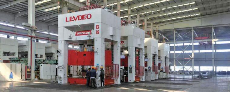 YLZ34Q系列框架前移臺單動液壓機(jī)